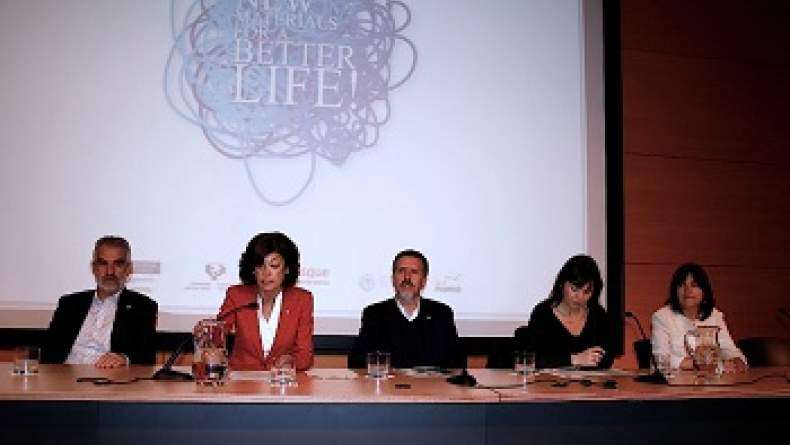 Pics from the workshop "New Materials for a Better Life" 2013