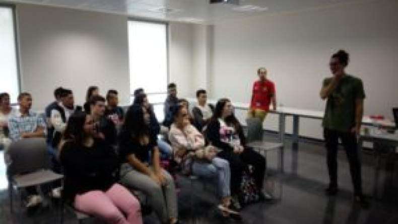 Zientziaz Blai: visita de alumnos de 4º ESO del IES Bertendona